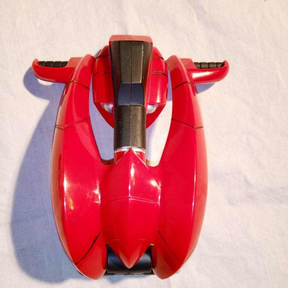 Wonder Man and Yellow Jacket Action Figure - Picture 10 of 11